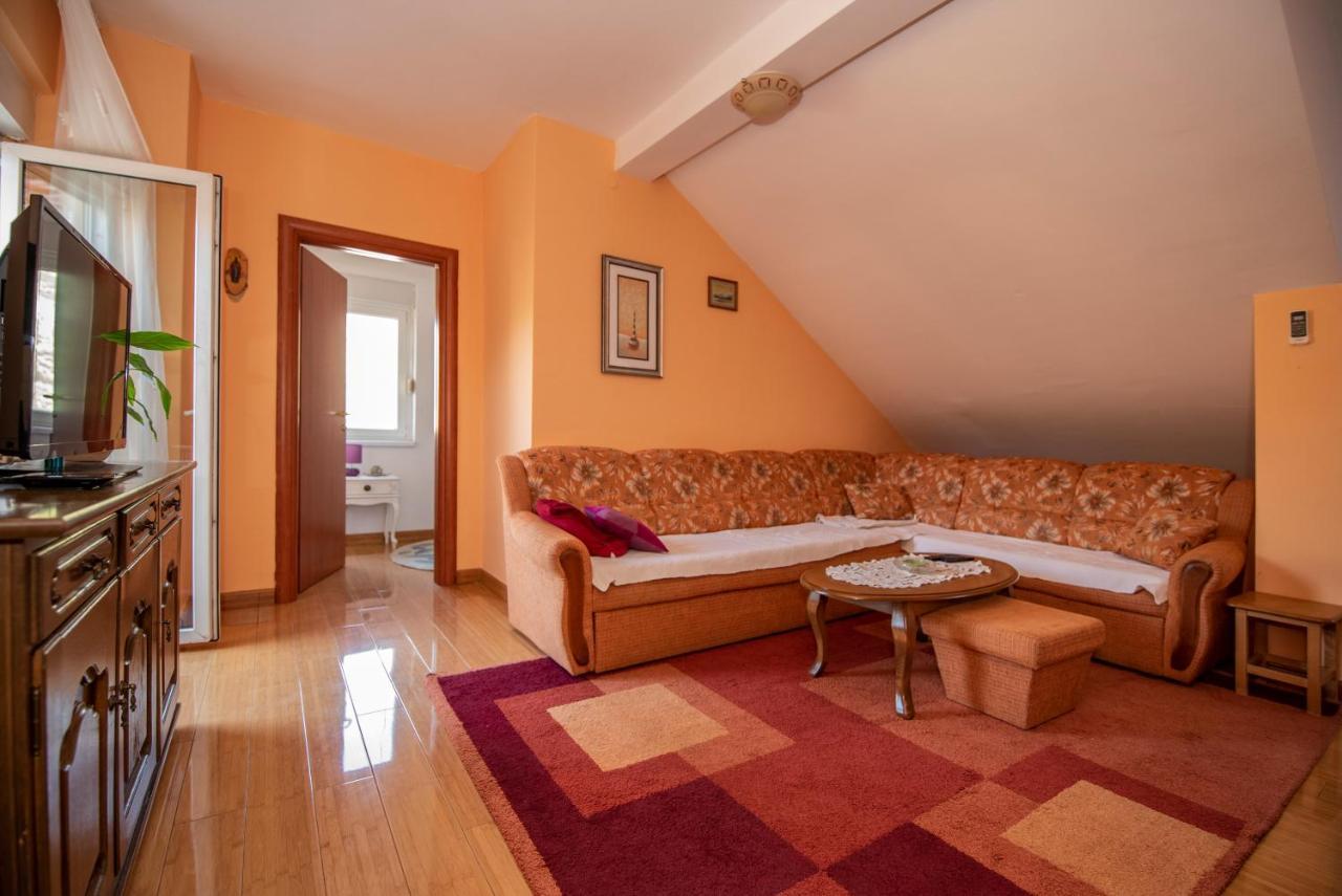 Apartman Pogled Trebinje Appartement Buitenkant foto